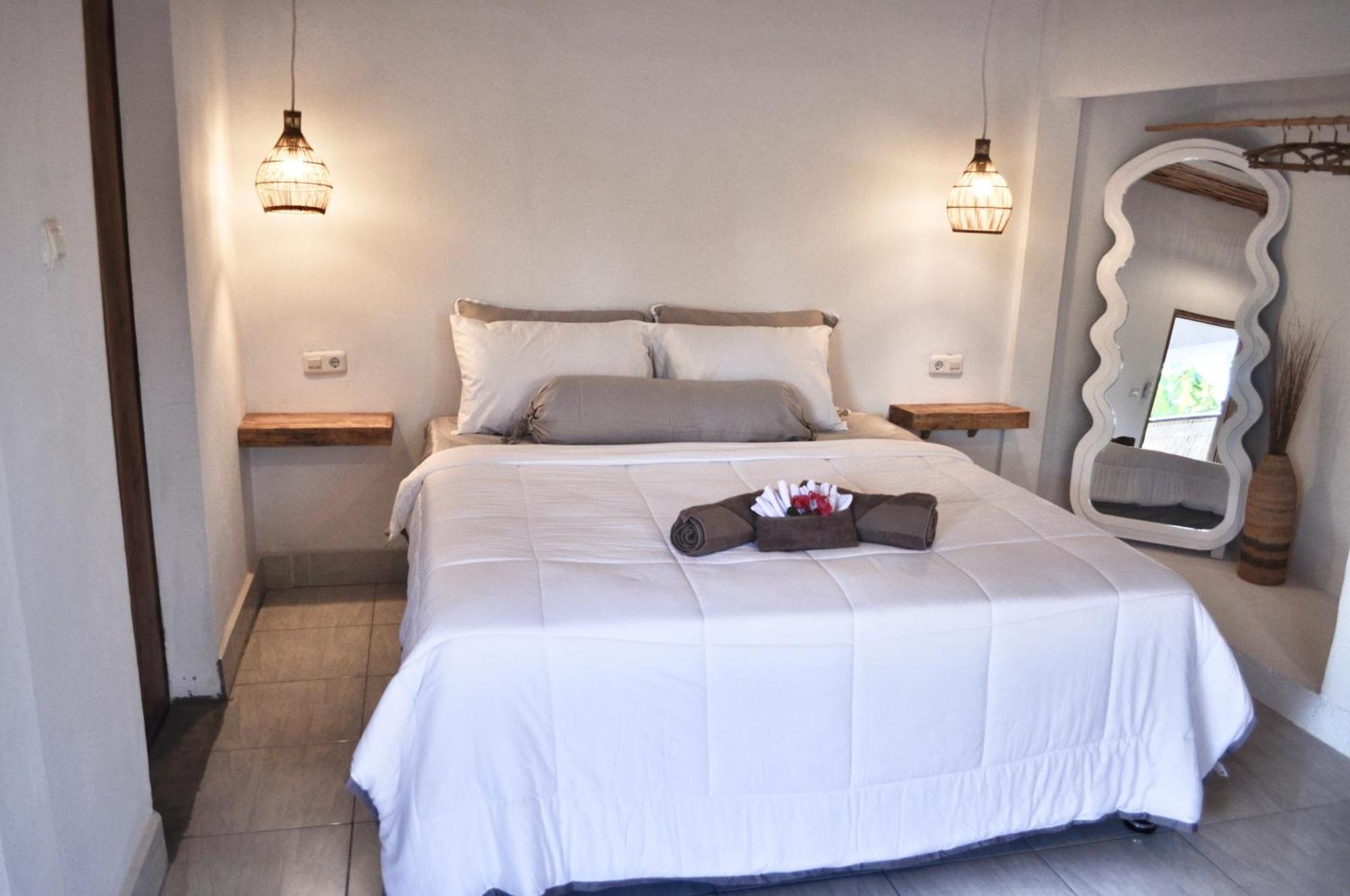 Ripbowl Guest House Selong Belanak Eksteriør billede