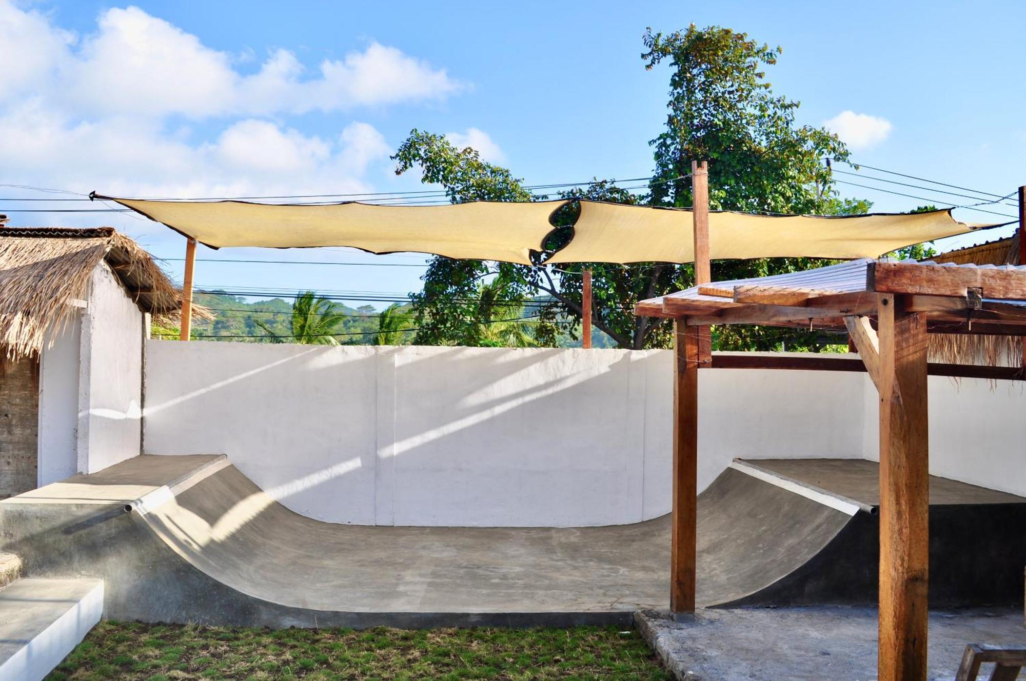 Ripbowl Guest House Selong Belanak Eksteriør billede
